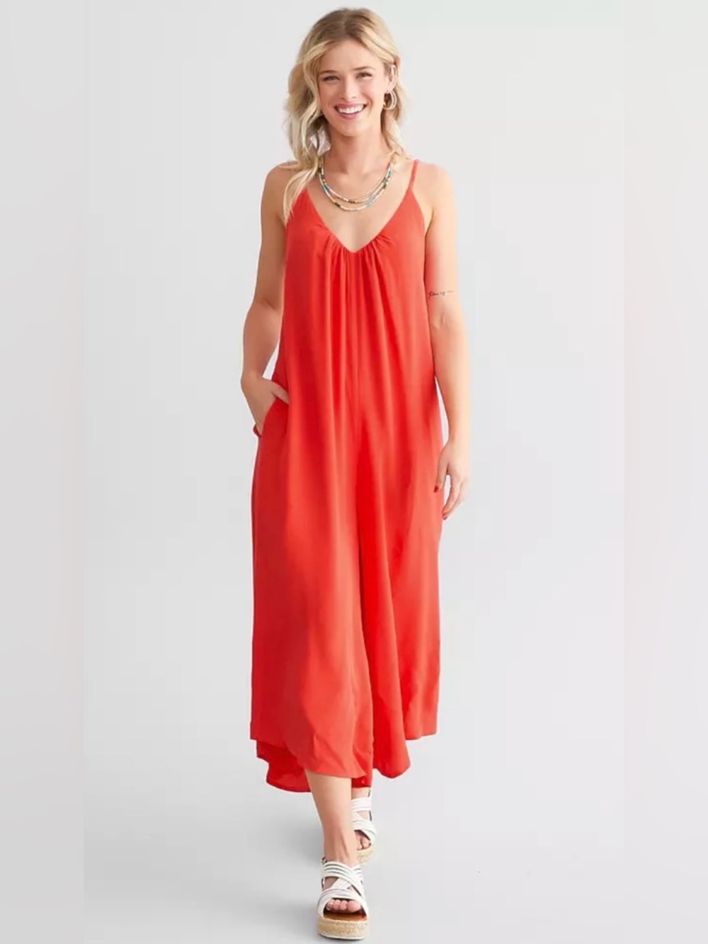 Willow+Roof Red/Coral Sleeveless V-Neck Wide-Leg Crop Jumpsuit. Worn once.